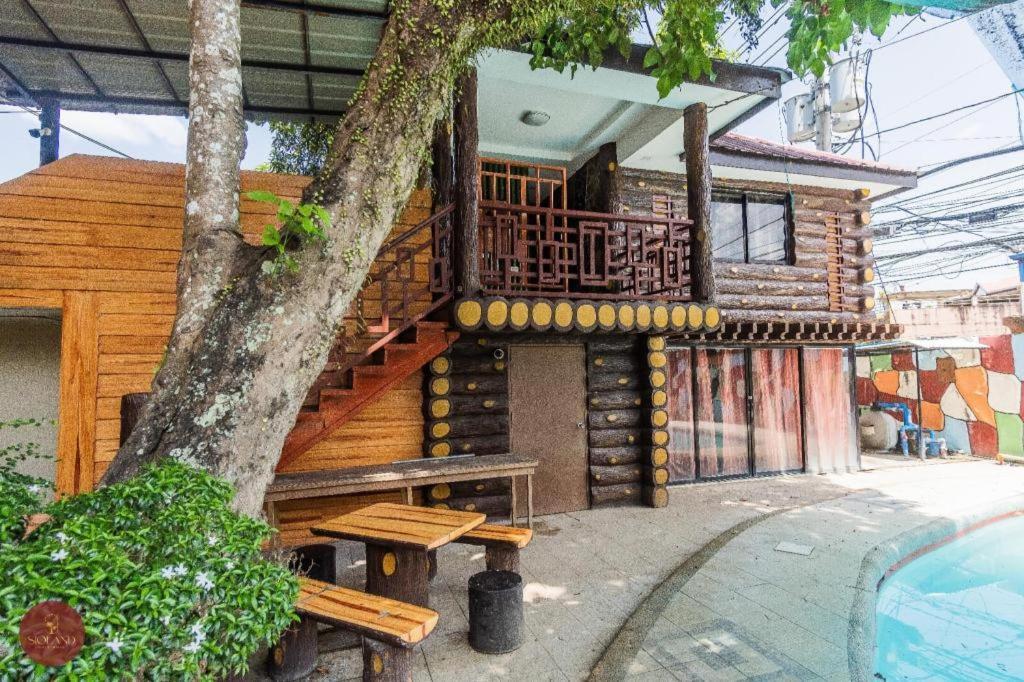 卢塞纳奎松城至尊酒店 外观 照片